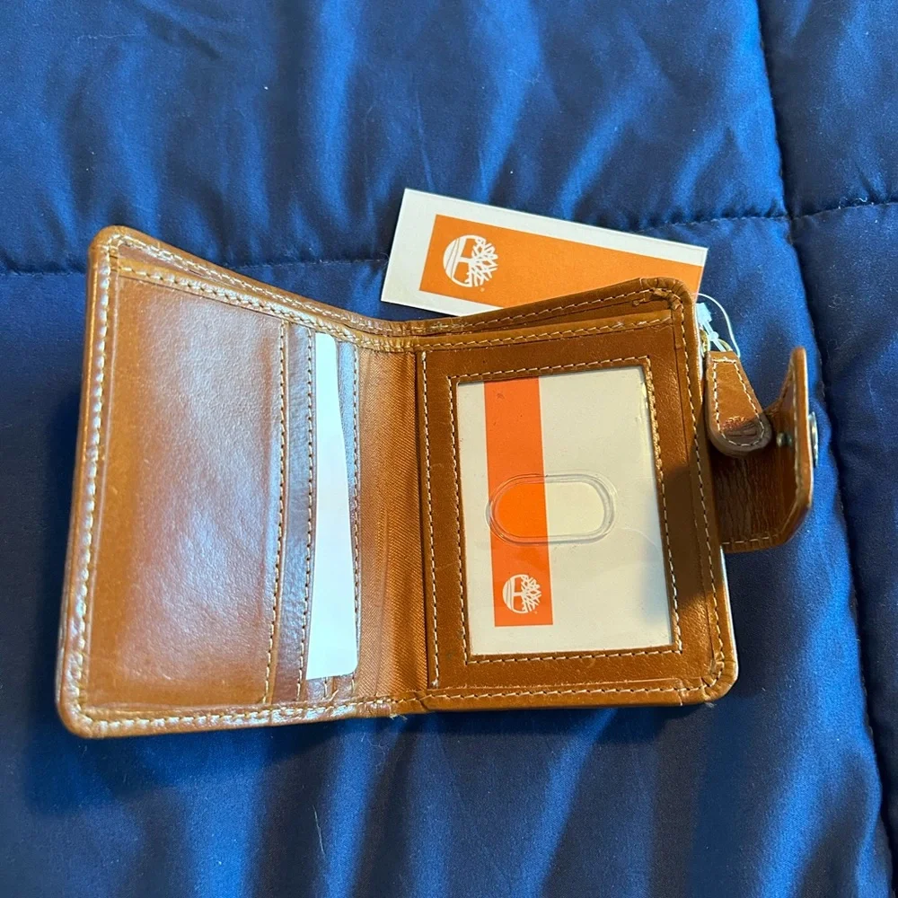 TIMBERLAND • Women’s Wallet • Small • Brown/Congac - Picture 3 of 9
